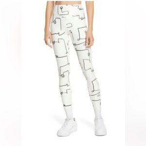 NWT WeWoreWhat V-Shape Scribbles
Leggings In Off White Multi MEDIUM